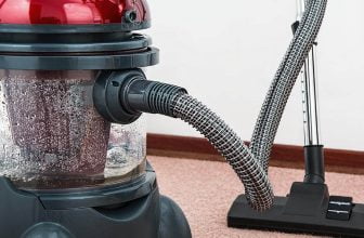 Cum-functioneaza-aspiratorul-cu-filtrare-prin-apa-avantaje-dezavantaje